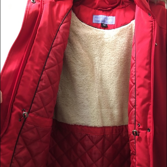 Red rain jacket - Picture 3 of 8
